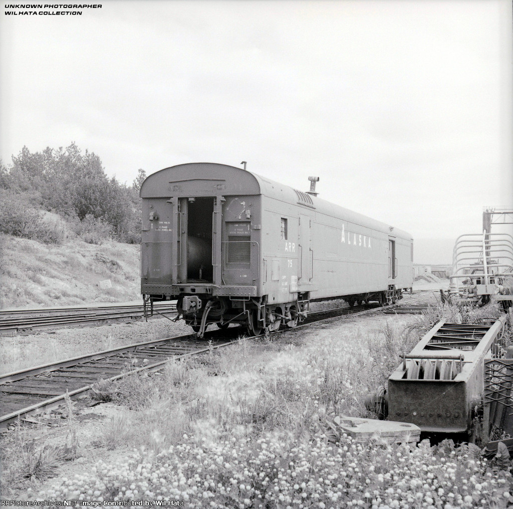 Alaska MOW Baggage 75